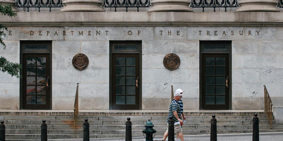 Fed Cuts Rates by 0.25% to Address Labor Market Weakness
