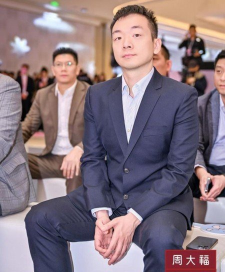 How Li Li Scaled 190 Jewelry Stores Across Hubei Province