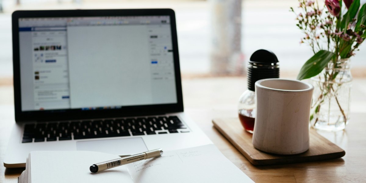 1-Hour Content Week by 7 PLUS: Simplifying Social Media Marketing for Busy Entrepreneurs