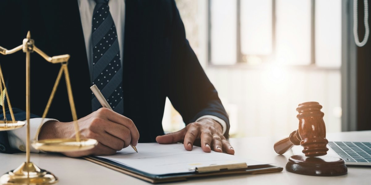 What You Need to Know About Medical Liens and Settlements