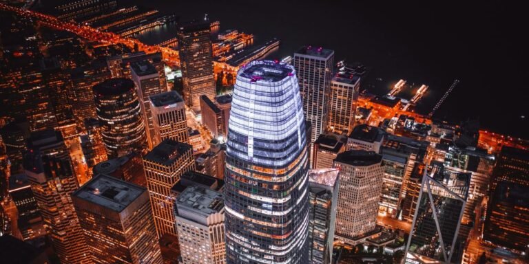 Salesforce Tower