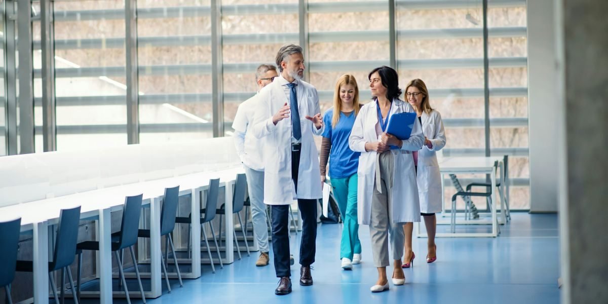 UnitedHealth Surges 8% on Q1 Beat — Medical Cost Management Signals Sector Recovery