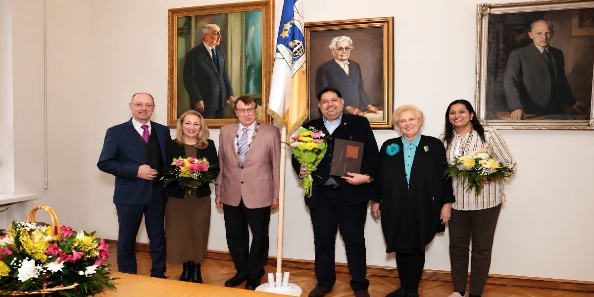 Dr. Kanans Visvanats Receives International Recognition for His Vision of More Accessible Cancer Treatment