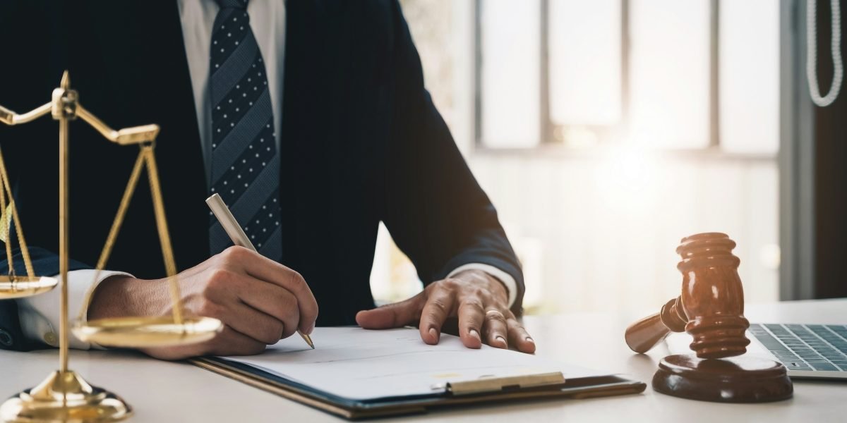 What You Need to Know About Medical Liens and Settlements